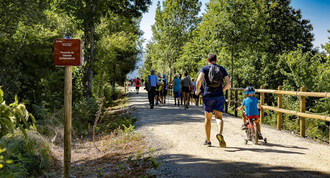 400 km de caminos naturales ya son más accesibles para personas con discapacidad en Extremadura