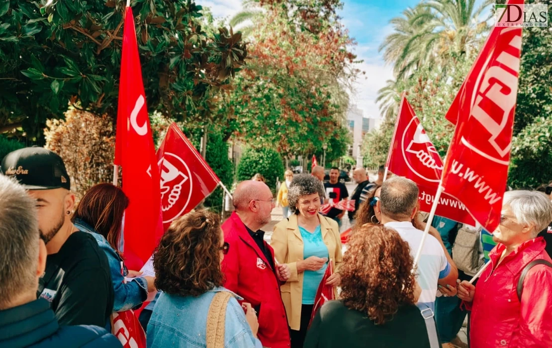 Badajoz se moviliza para exigir la reducción de la jornada laboral