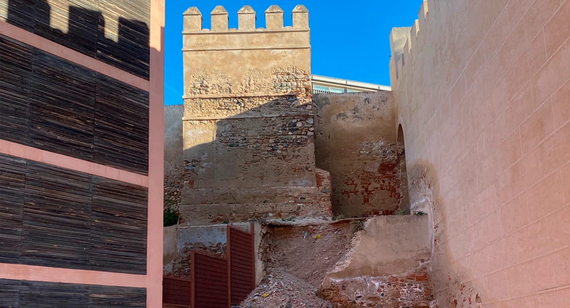 El PSOE de Badajoz pide información sobre el trozo derrumbado de la Alcazaba