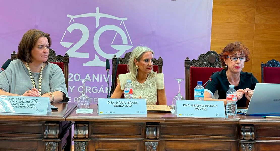 Extremadura pone en valor su importante red de recursos contra la violencia de género