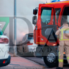 Arde un coche en la urbanización Guadiana (BA): intenso trabajo de los bomberos