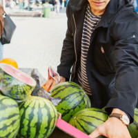 Siete pacenses investigados por robar fruta para venderla en el mercadillo de Badajoz