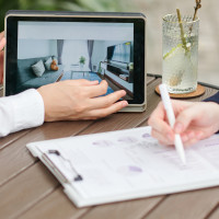 ¿Estás buscando casa? OCU te dice cómo comprobar si es un anuncio real o falso