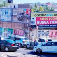 Un accidente múltiple deja tres coches dañados y varios heridos en Badajoz