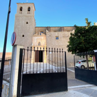 ¿Cuándo van a retirar el muro de la plaza de San Agustín de Badajoz?