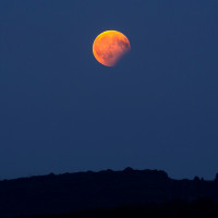 La ‘Luna de sangre’ se dejará ver este domingo en Extremadura: ¿a qué hora?