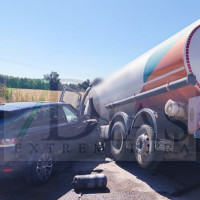 Colisión coche - camión: la Guardia Civil estudia las causas