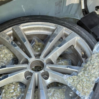Pillado con más de dos kilos de droga oculta en la rueda de repuesto en Badajoz