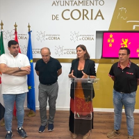 Coria presenta el diseño de su futura bandera municipal