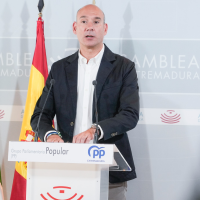 El PP reivindica su gestión y responde a VOX: "Los incendios no se apagan con denuncias"