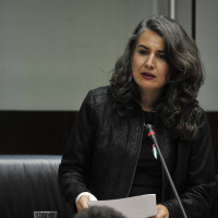 "¿Qué más necesita para cesar a la peor consejera de Educación que ha tenido esta tierra?"