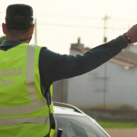 Incorporan una nueva señal de parada obligatoria en los controles de tráfico
