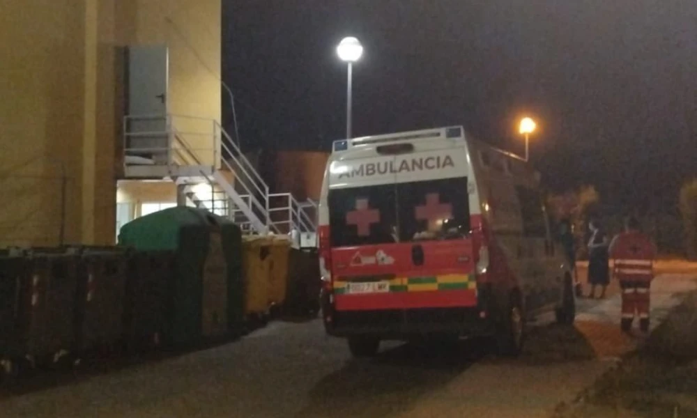 Desalojan la residencia de mayores de Arroyo de San Serván por un incendio