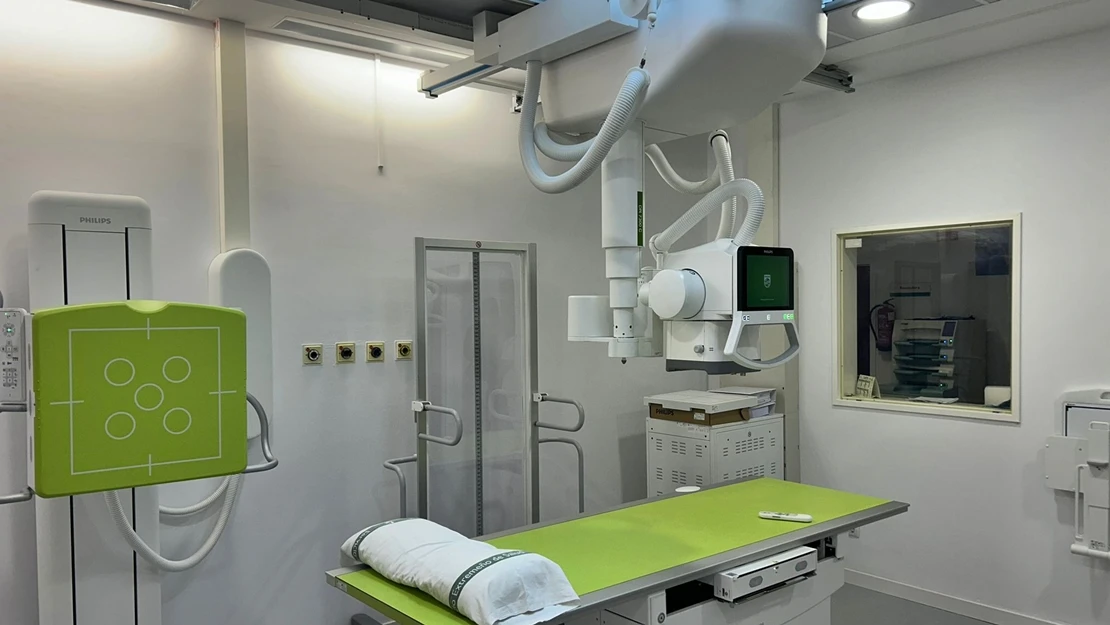 El SES invierte más de 255.000 € en una sala de Radiología en el Hospital 'Tierra de Barros'
