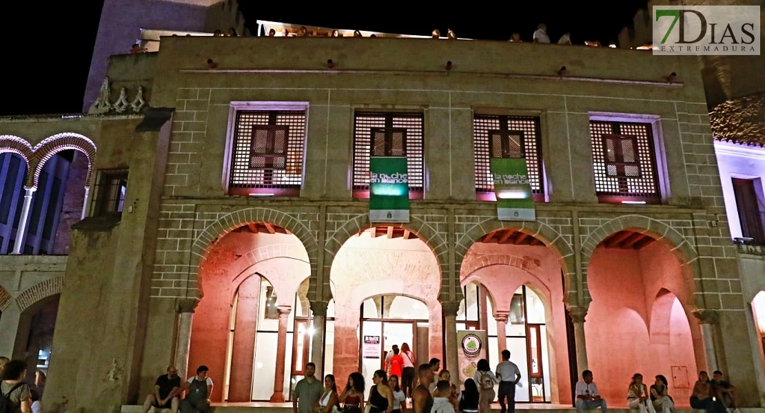 Imágenes de la Noche en Blanco 2025 en Badajoz