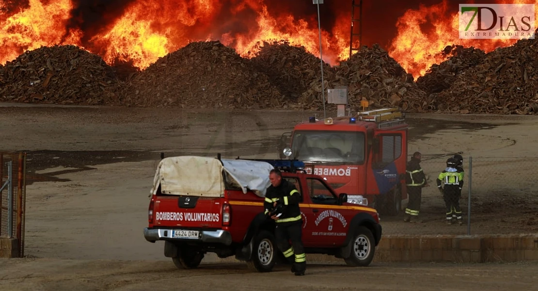 REPOR - Imágenes que deja el gran incendio en San Vicente de Alcántara