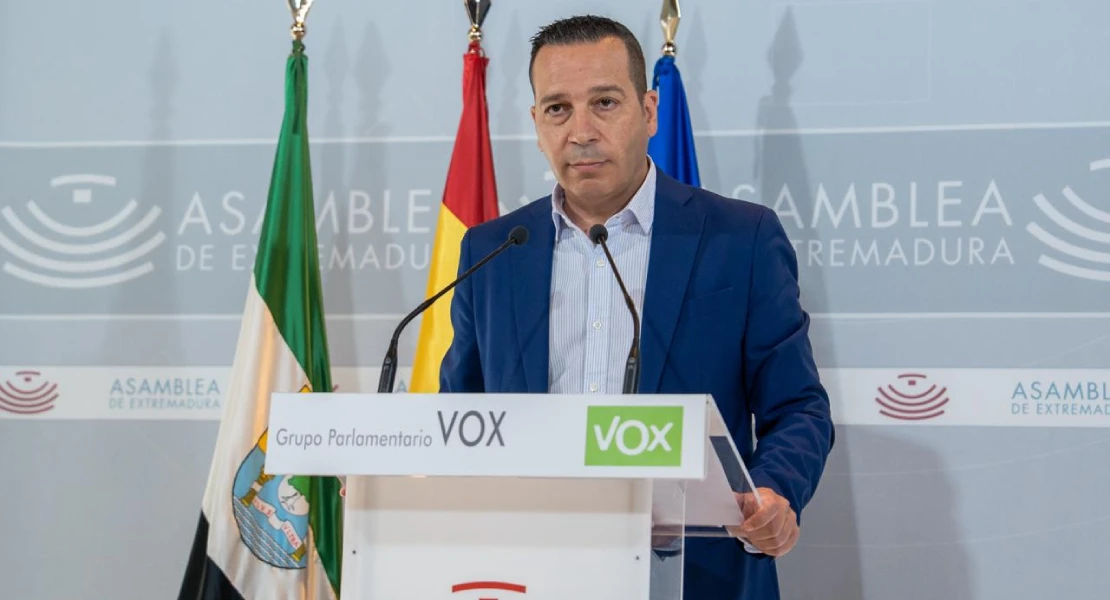 VOX pedirá a Guardiola explicaciones sobre sus negociaciones con el PSOE y los 'menas' de Plasencia