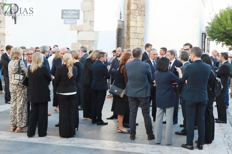 Así ha sido la despedida a Guillermo Fernández Vara en Olivenza