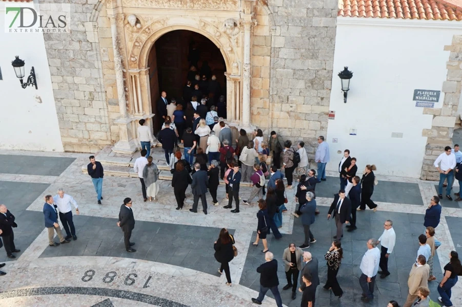 Así ha sido la despedida a Guillermo Fernández Vara en Olivenza