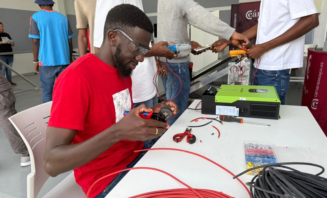 La Junta de Extremadura impulsa la capacitación en energías renovables como motor de empleo y transformación digital