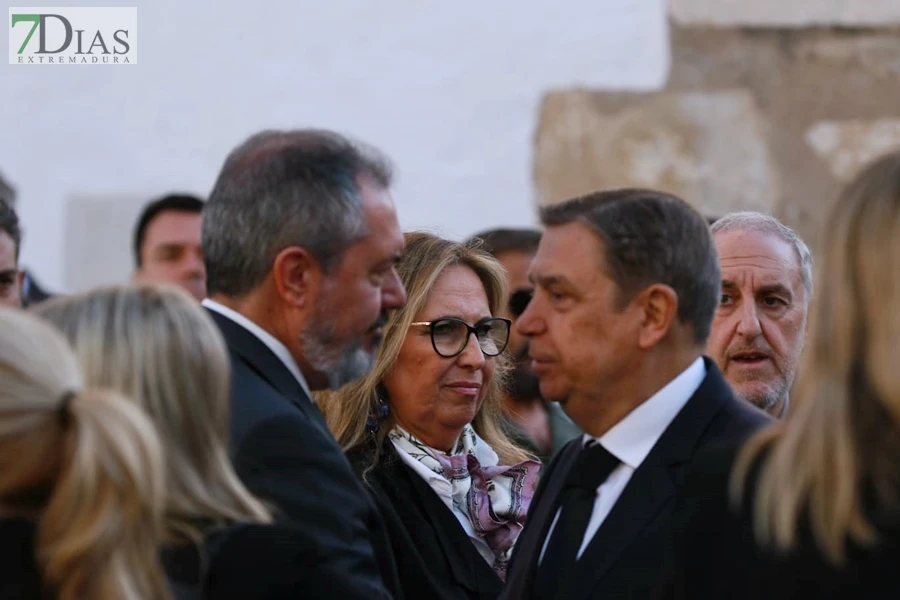 Así ha sido la despedida a Guillermo Fernández Vara en Olivenza