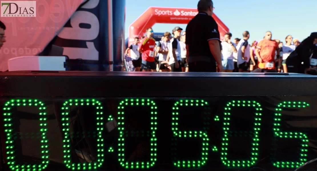 Imágenes del VIII Cross Solidario 091 en Badajoz