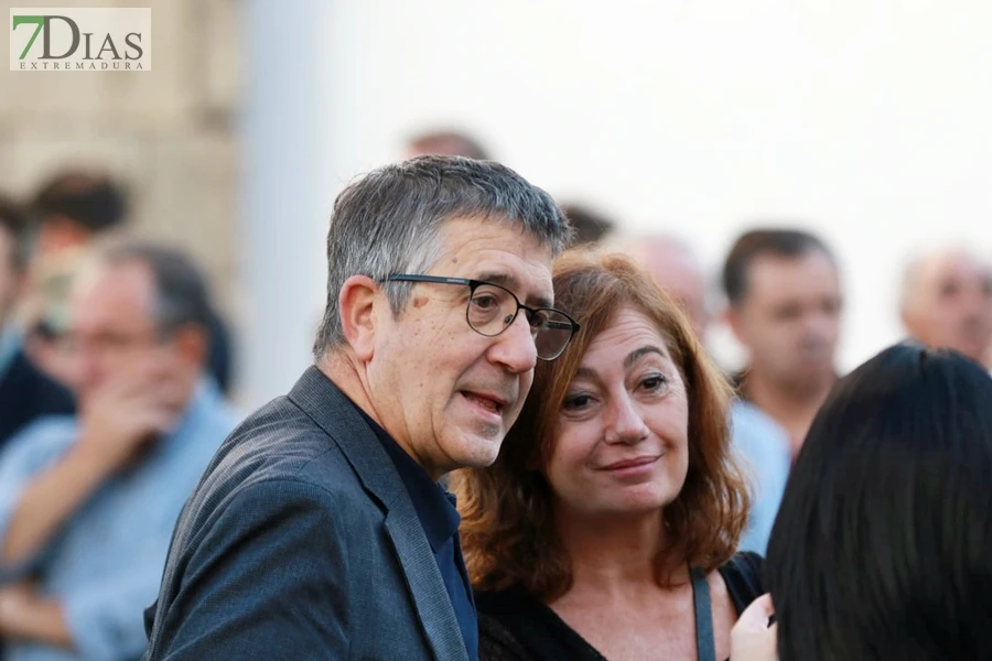 Así ha sido la despedida a Guillermo Fernández Vara en Olivenza