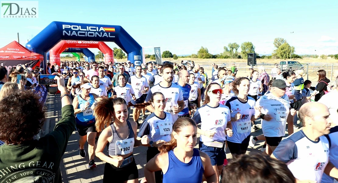Imágenes del VIII Cross Solidario 091 en Badajoz