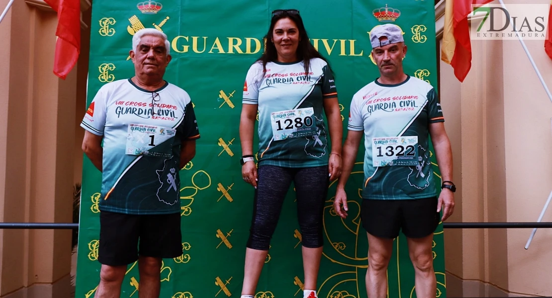 Imágenes del VIII Cross Solidario de la Guardia Civil en Badajoz