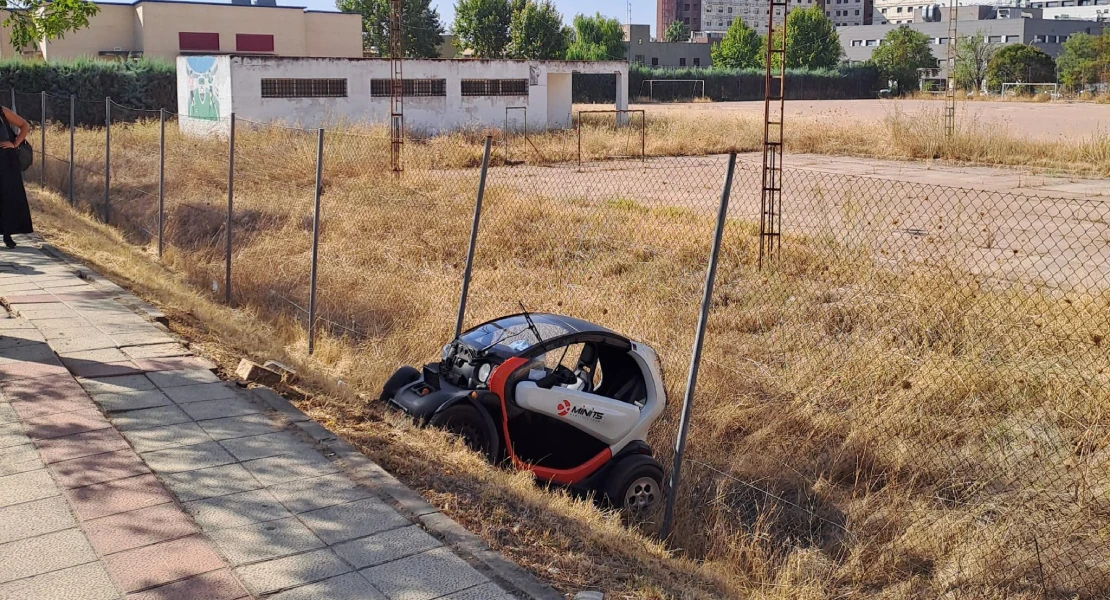 Una mujer sufre un accidente de tráfico con un Minits en Badajoz