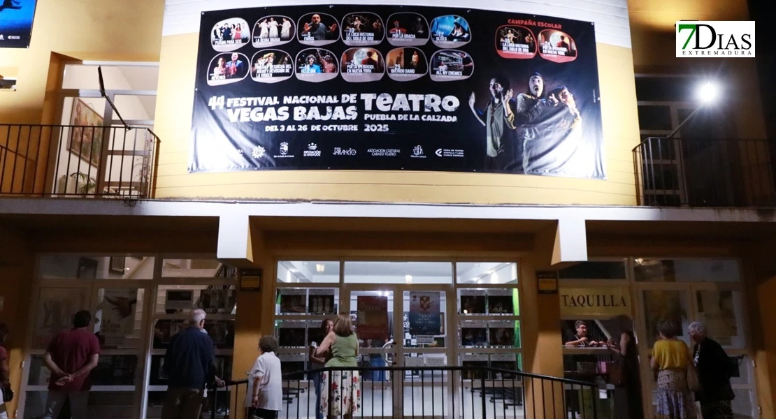 Lleno total en la inauguración del 44 Festival Nacional de Teatro Vegas Bajas