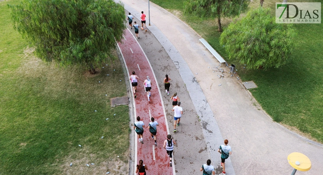 Imágenes del VIII Cross Solidario de la Guardia Civil en Badajoz