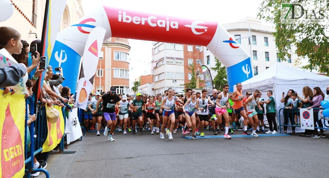 Imágenes del VIII Cross Solidario de la Guardia Civil en Badajoz