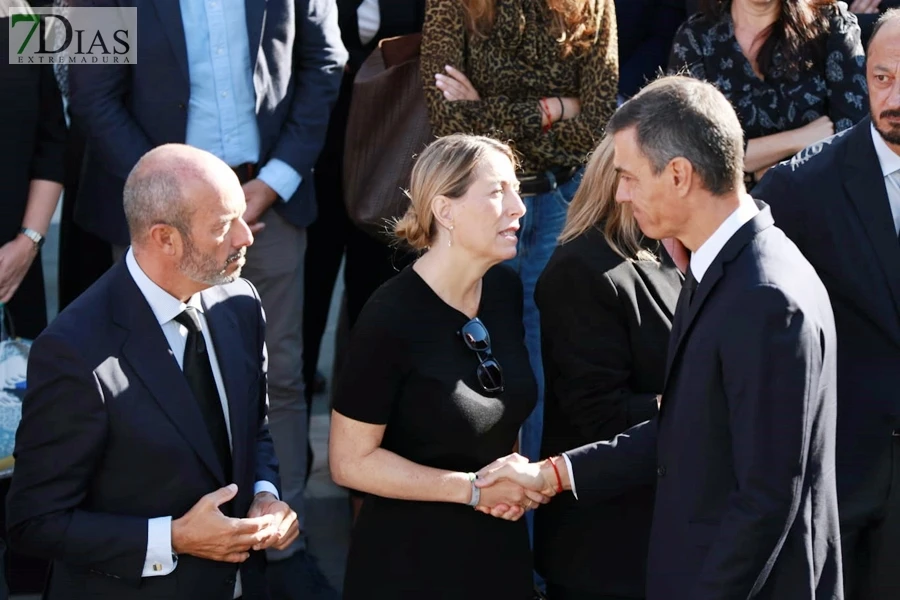 Así ha sido la despedida a Guillermo Fernández Vara en Olivenza
