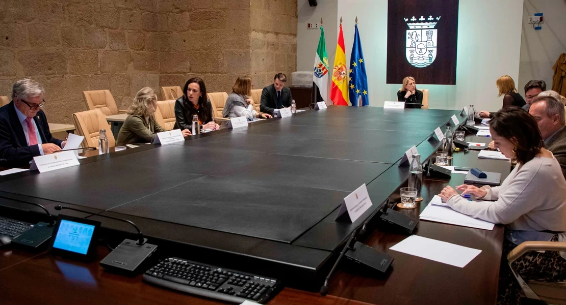 La Junta aclara dudas sobre el plazo para solicitar el pago del 2 %: "No acaba el 15 de octubre"