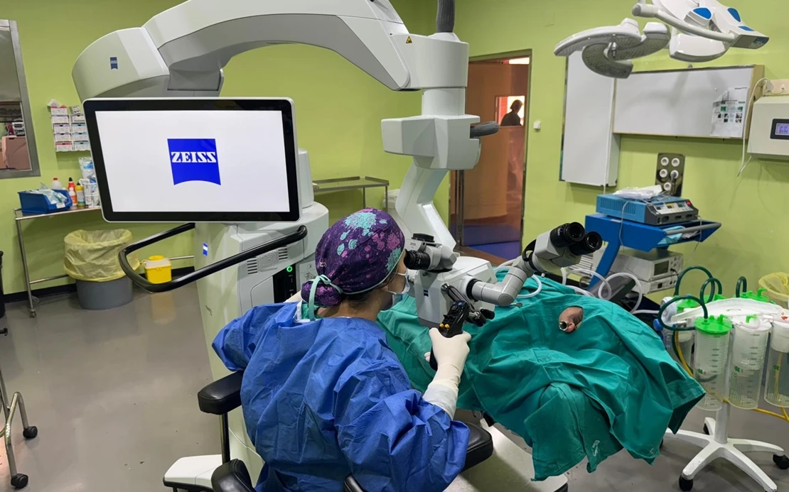El SES renueva tras 30 años material quirúrgico del Hospital de Coria