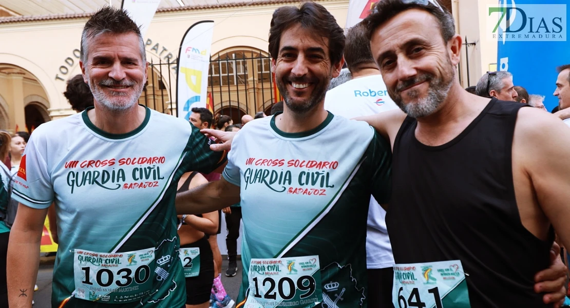Imágenes del VIII Cross Solidario de la Guardia Civil en Badajoz