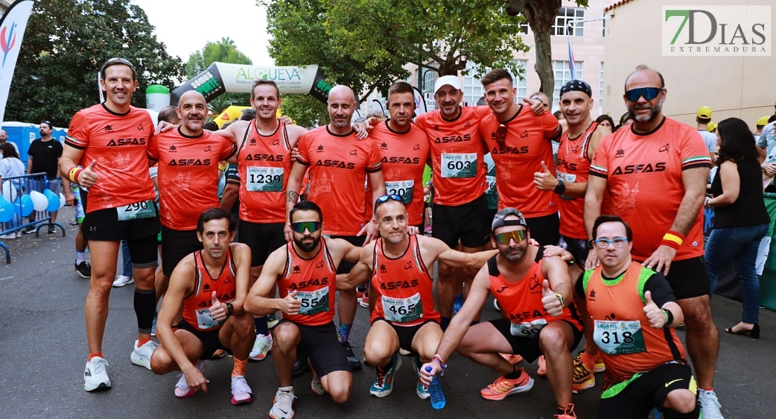 Imágenes del VIII Cross Solidario de la Guardia Civil en Badajoz
