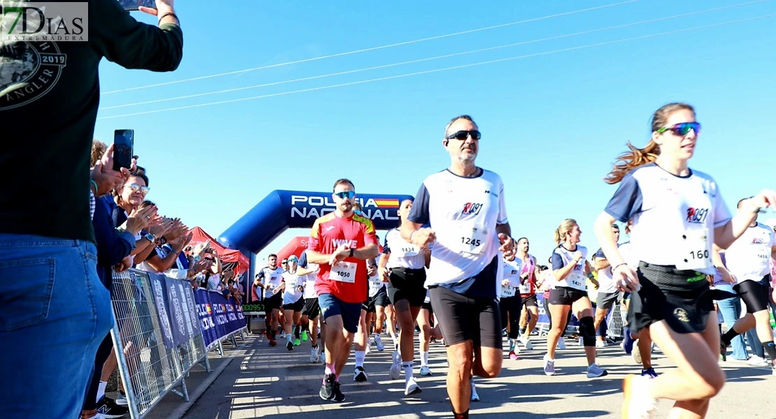 Imágenes del VIII Cross Solidario 091 en Badajoz