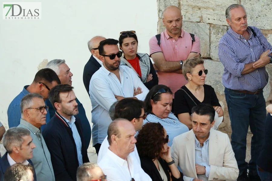Así ha sido la despedida a Guillermo Fernández Vara en Olivenza