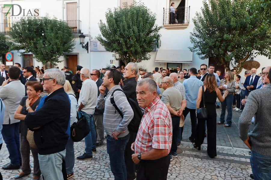 Así ha sido la despedida a Guillermo Fernández Vara en Olivenza