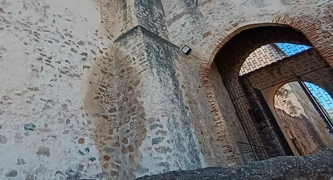 Denuncian humedades y deterioro en la Alcazaba Árabe de Badajoz Denuncian humedades y deterioro en la Alcazaba Árabe de Badajoz