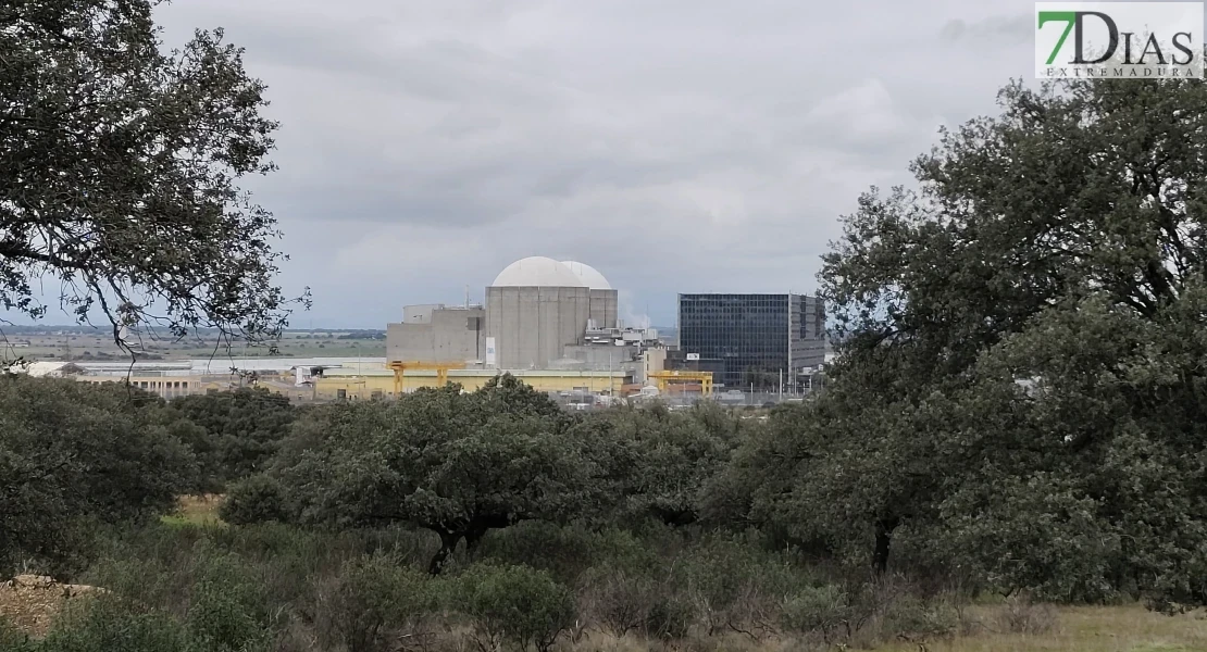 Ecologistas califican como "inadmisible y fraudulenta" la ampliación de Almaraz Ecologistas califican como "inadmisible y fraudulenta" la ampliación de Almaraz