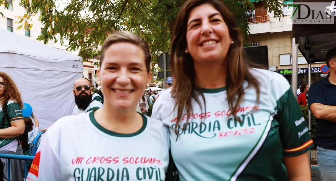 Imágenes del VIII Cross Solidario de la Guardia Civil en Badajoz