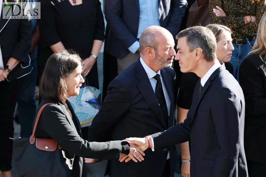 Así ha sido la despedida a Guillermo Fernández Vara en Olivenza