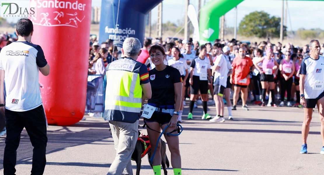 Imágenes del VIII Cross Solidario 091 en Badajoz