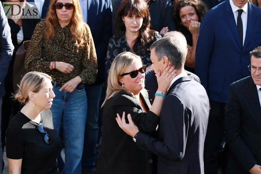 Así ha sido la despedida a Guillermo Fernández Vara en Olivenza