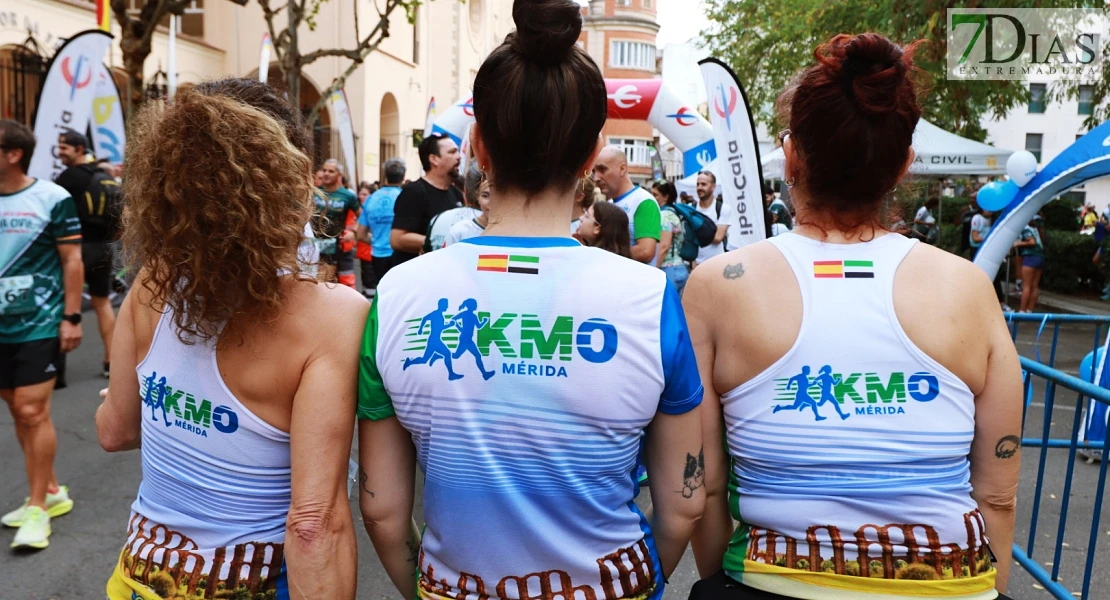 Imágenes del VIII Cross Solidario de la Guardia Civil en Badajoz