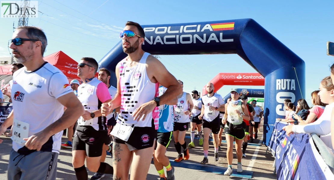 Imágenes del VIII Cross Solidario 091 en Badajoz