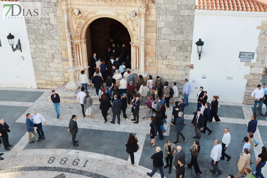 Así ha sido la despedida a Guillermo Fernández Vara en Olivenza